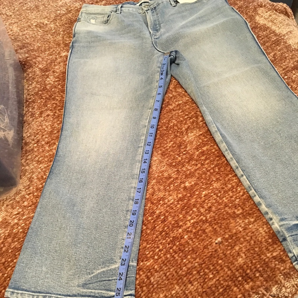 Good American Wide Leg Jeans